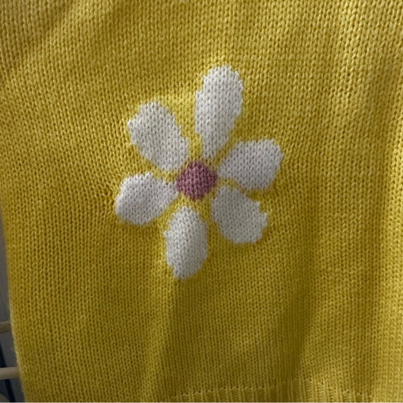 No Comment Yellow Daisy Distressed Knit Sweater | M | Y2K Grunge Floral Thrashed - Picture 2 of 7